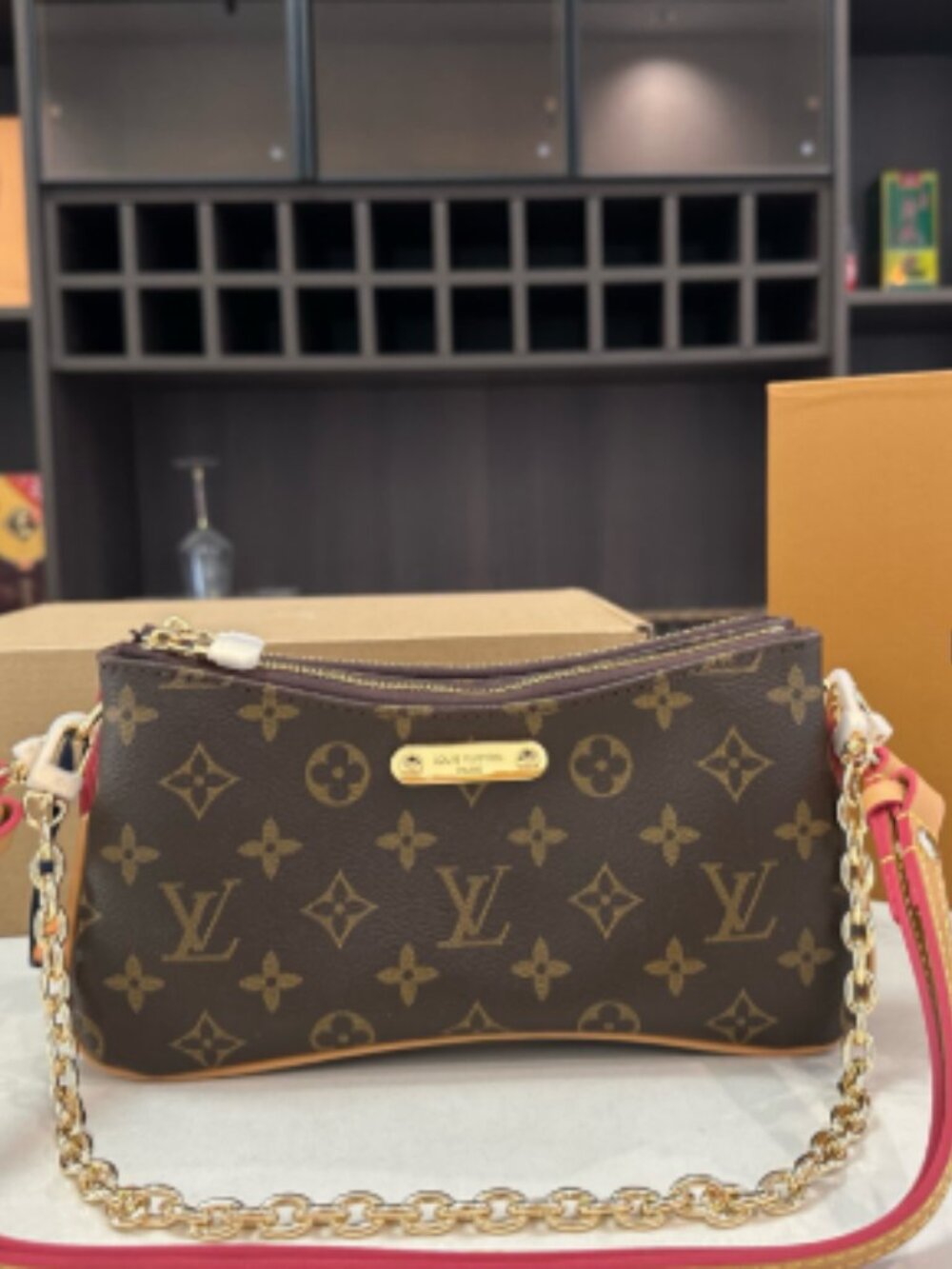 Louis Vuitton Eva Clutch Monogram
